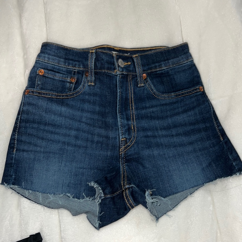 Levi’s shorts